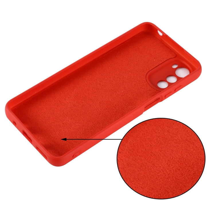 For Motorola Moto E32 4G Pure Color Liquid Silicone Shockproof Phone Case(Red) - Motorola Cases by PMC Jewellery | Online Shopping South Africa | PMC Jewellery | Buy Now Pay Later Mobicred