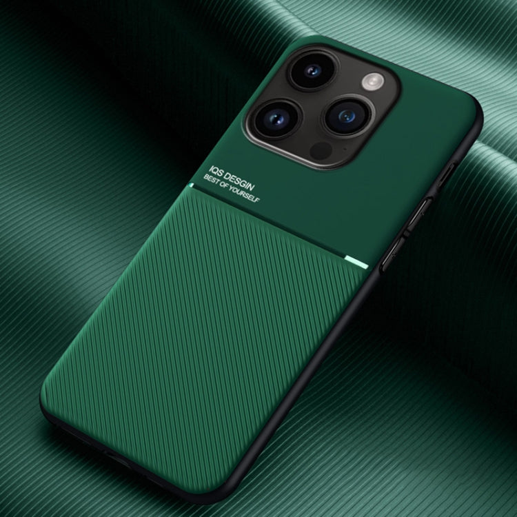 For iPhone 15 Pro Max Classic Tilt Strip Grain Magnetic Shockproof PC + TPU Phone Case(Green) - iPhone 15 Pro Max Cases by PMC TechLife | Online Shopping South Africa | PMC TechLife | Buy Now Pay Later Mobicred