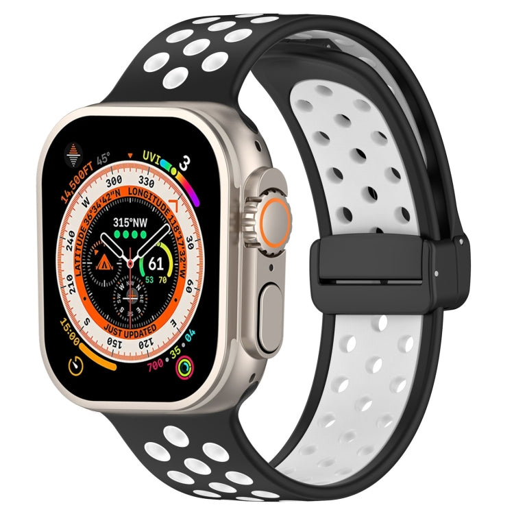 For Apple Watch Series 9 45mm Magnetic Buckle Silicone Watch Band(Black White) - Watch Bands by PMC Jewellery | Online Shopping South Africa | PMC Jewellery